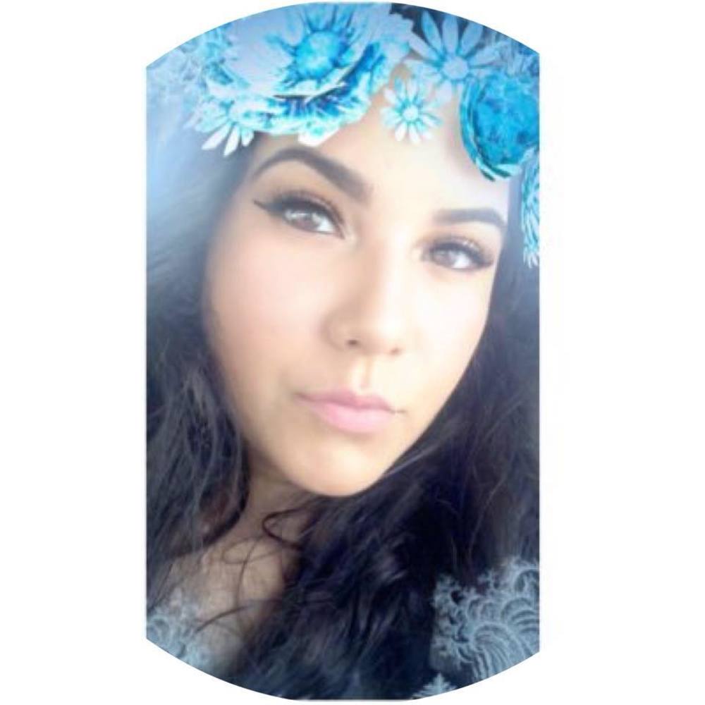 Meet your Posher, Desiree
